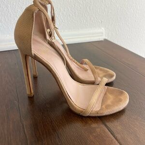 Stuart weitzman pump